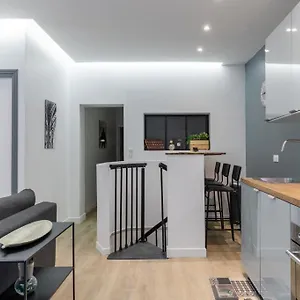 Hsh Batignolles Sauffroy Charming 8p Appartement